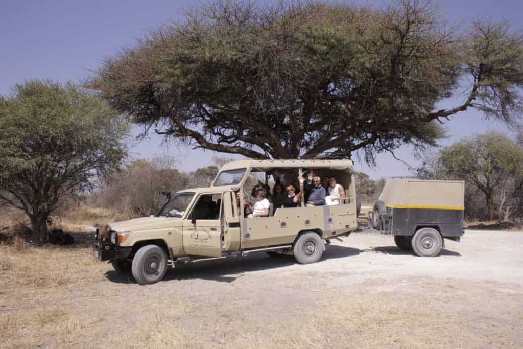 Sunway Botswana Land Cruiser and trailer (Michieu Lourens)